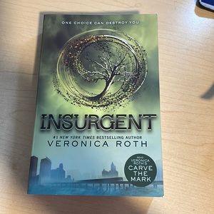 Veronica Roth - Insurgent